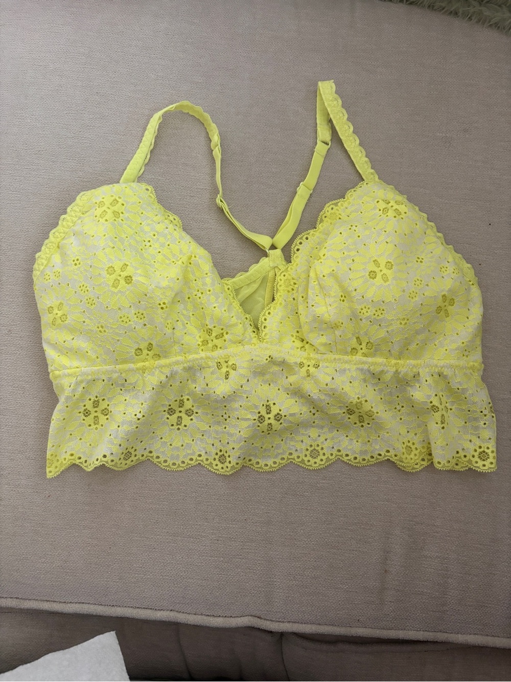 Aerie Size Large Neon Yellow Floral Lace V-Neck Padded Wireless Bralette Large